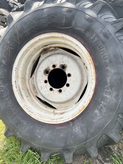 Koło 18.4R30 18.4-30 18.4/30 TAURUS Radial Bizon