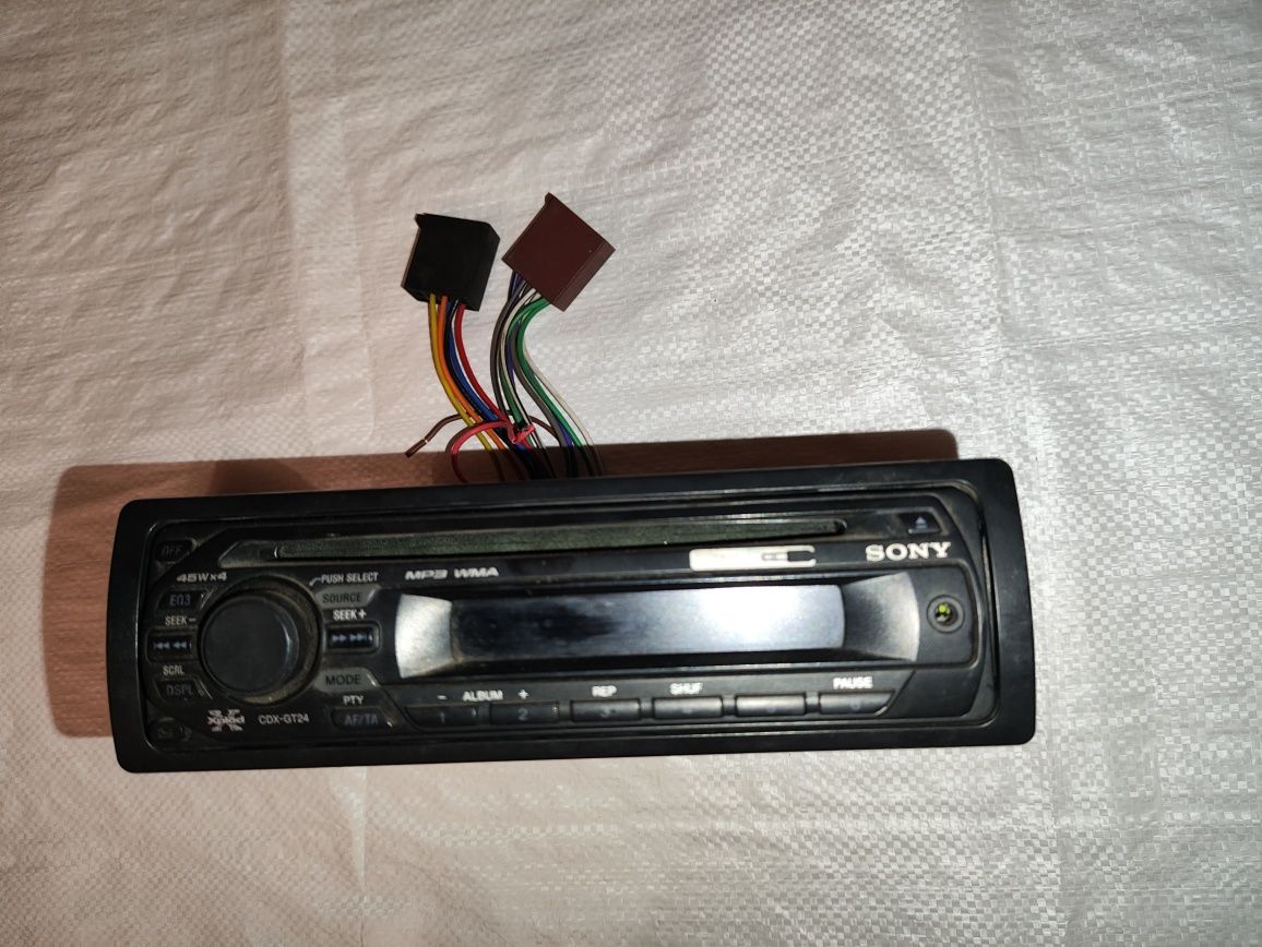 Магнитола sony cdx-gt24 AUX+ISO разъем