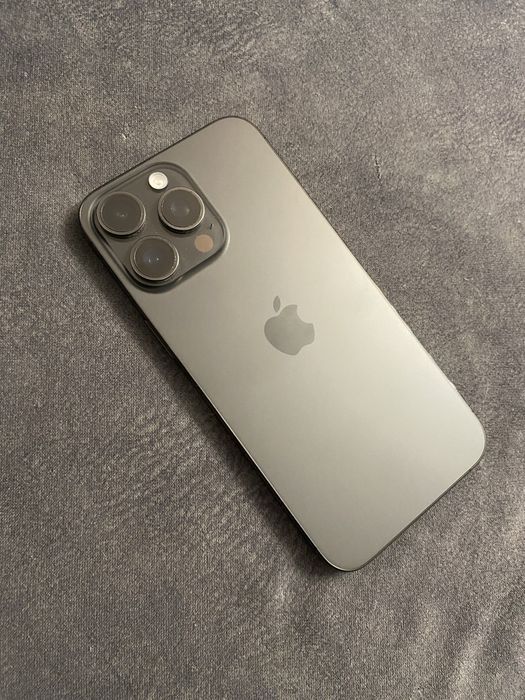 iPhone 15 Pro Max - Czarny Tytan - 89%