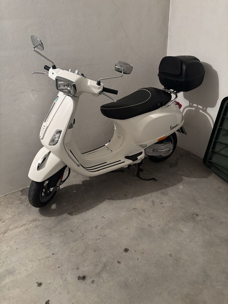 Vespa 50 S ( scooter a 2 Tempos )