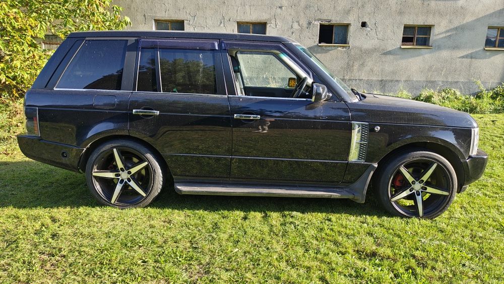 Range Rover Vogue • 4.4L V8 • benzyna/LPG • Anglik