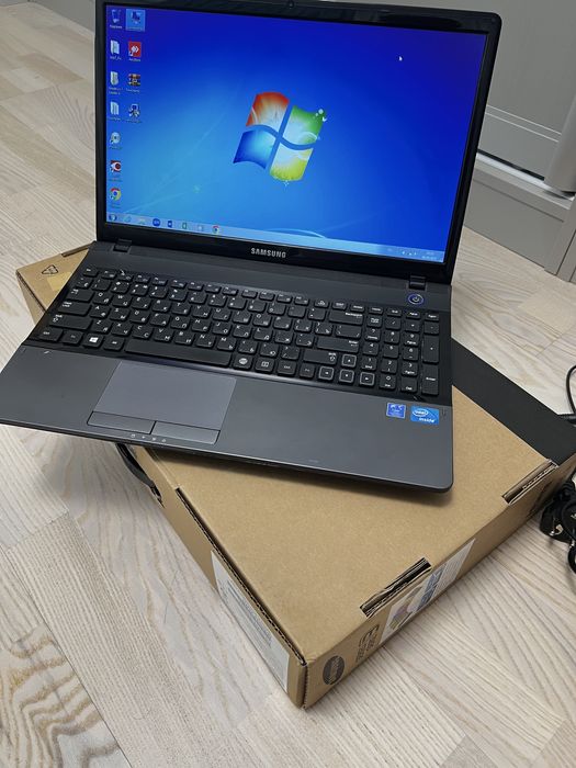 Ноутбук Samsung NP300E5Х