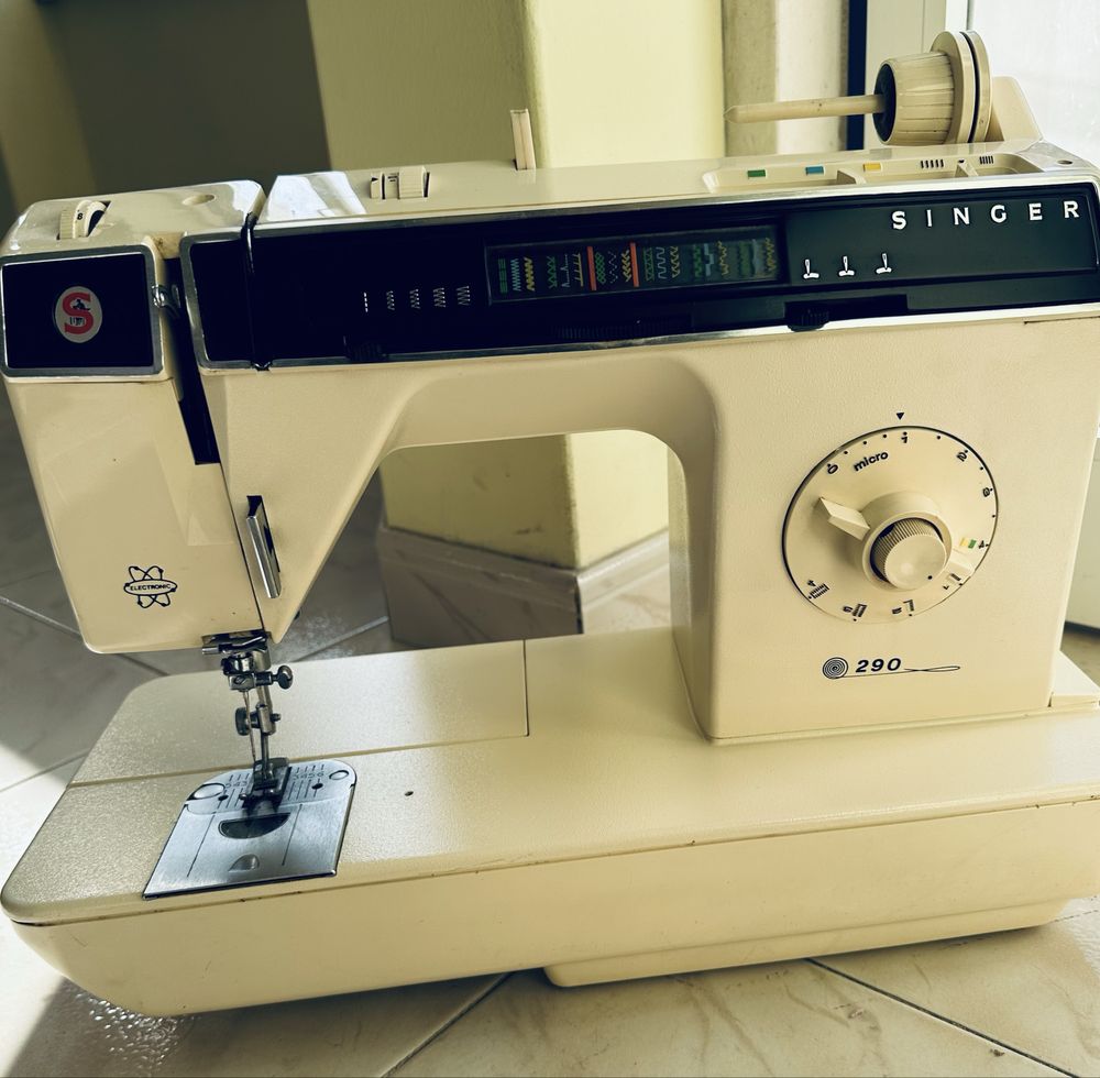 Máquina Portátil Singer - 290 SEWING
