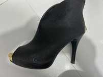 Buty na obcasie  R.Polański Piękne