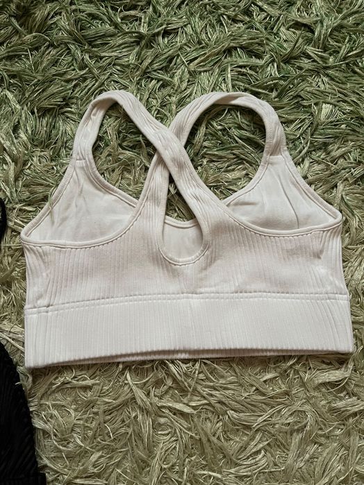 Топ жіночий білий та чорний