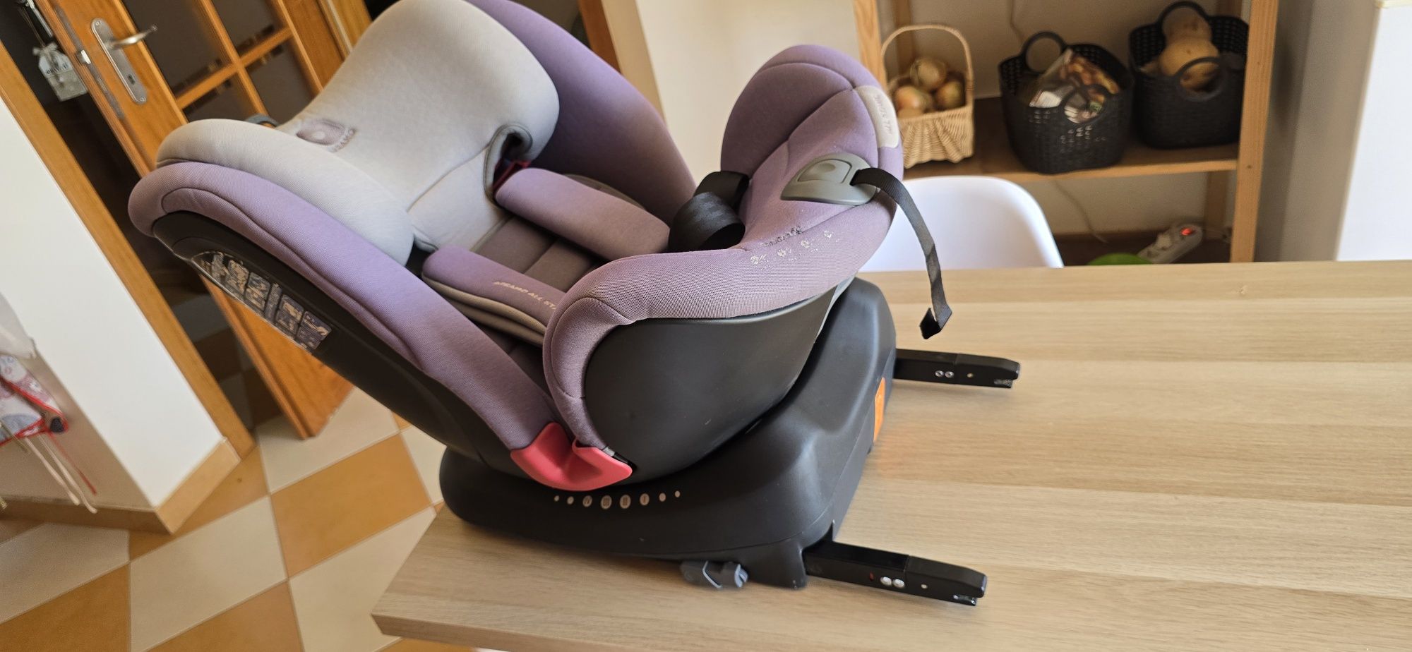 Cadeira 0/1/2/3 ISOFIX, Arnês e avisador de cinto