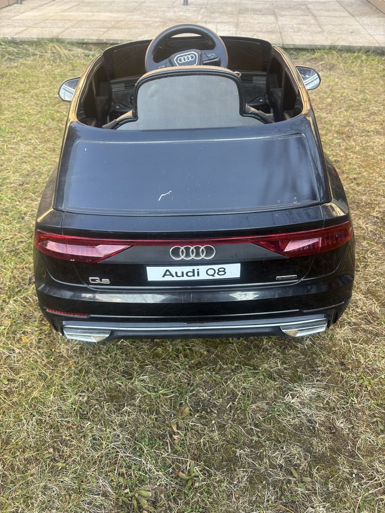 Autko audi na pilota nowy akumulator