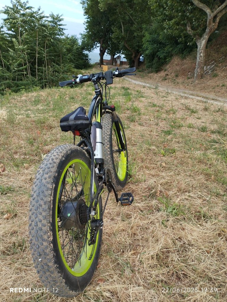 Bicicleta elétrica btt
