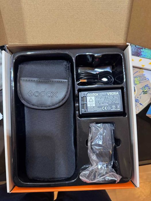 lampa Godox V860IIIS (Sony) – jak nowa, użyta 1 raz, komplet