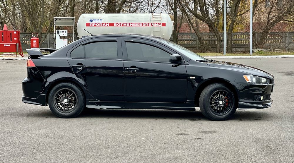 Продам Mitsubishi Lancer X