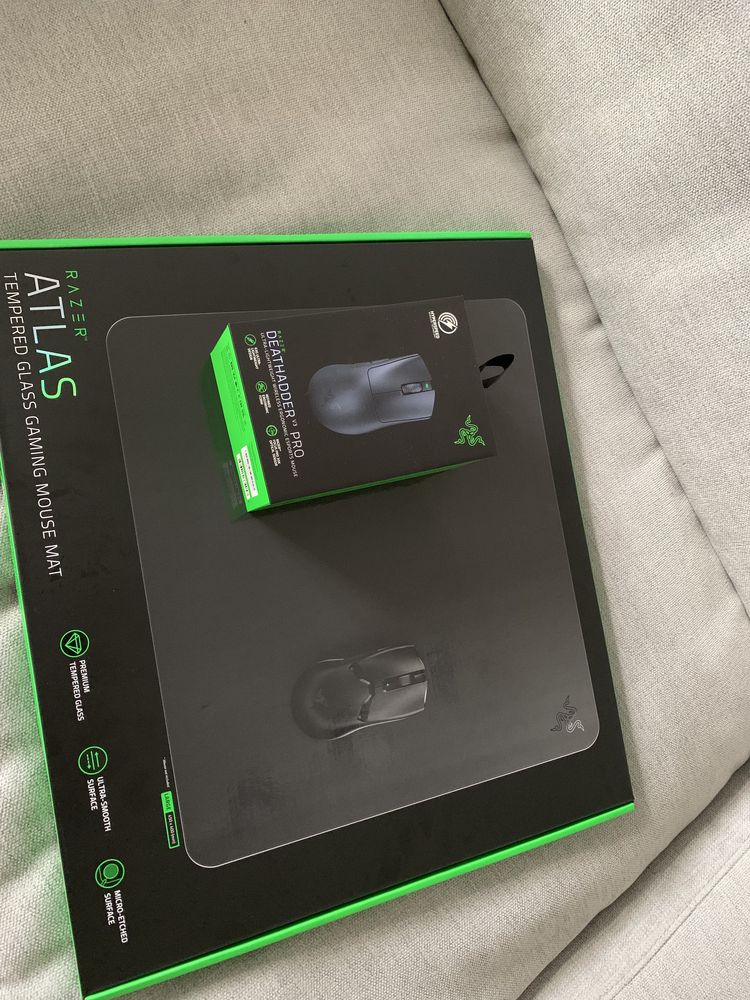 Razer Atlas + Razer DeathAdder V3 Pro