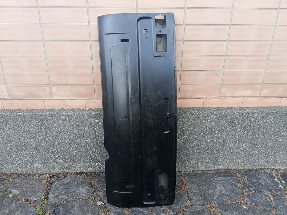 Панель задня автомобіля ВАЗ