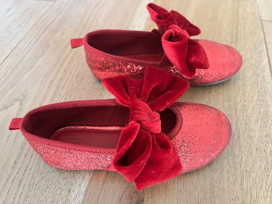 Baleriny czerwone z kokardą H&M r. 28