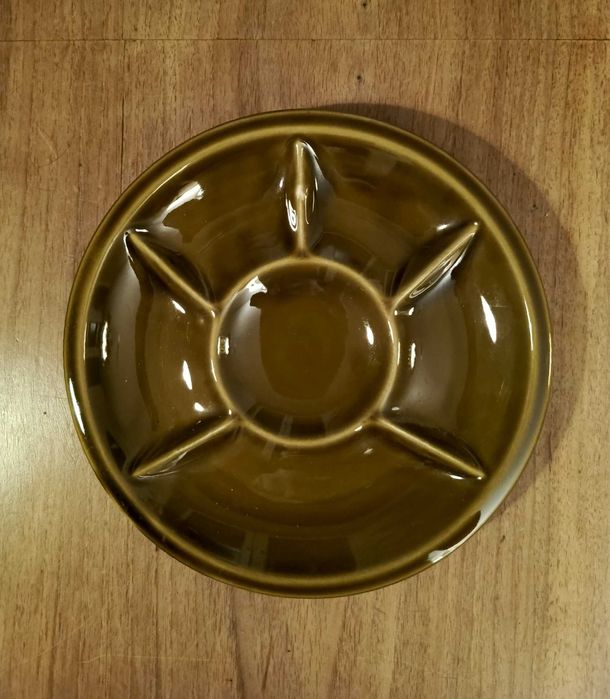 Oliwkowy talerz dzielony „Kabaret” - vintage PRL