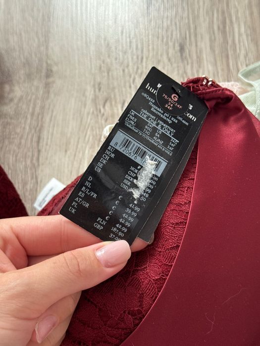 Комплект білизни Noir ( hunkemöller)