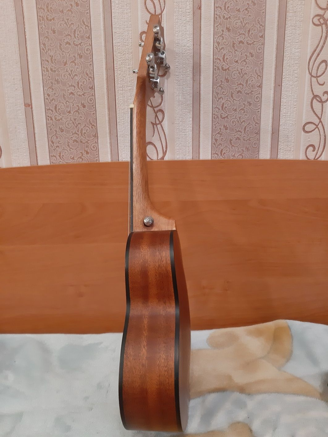 Укулеле сопрано гавайская гитара