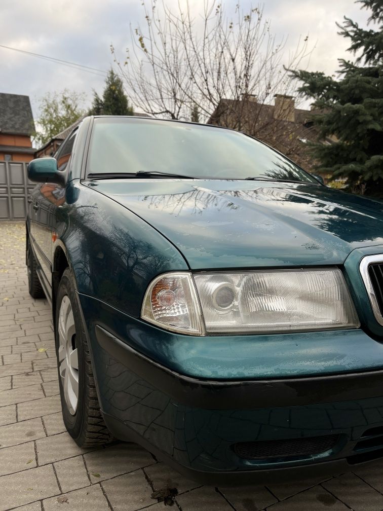 Skoda Octavia tour combi 1999 Чеської сборки 1.6 газ/бензин
