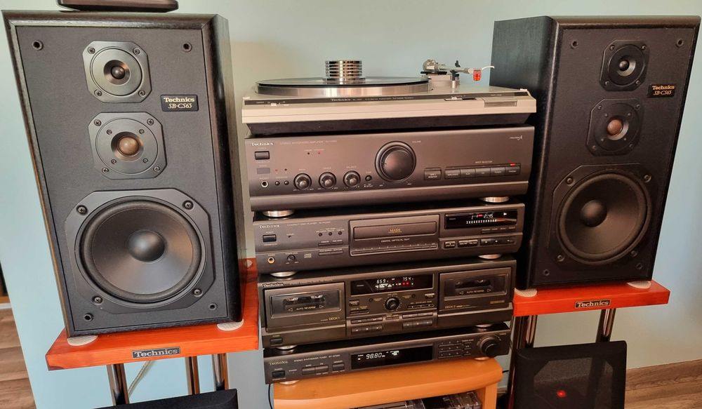 Wieża Technics z gramofonem kolumnami pilotem+płyty winylowe i taśmy m