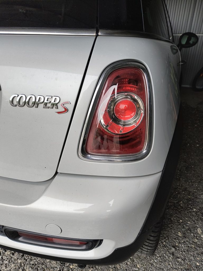 Tyle lampy światła mini Cooper S 2011. Bardzo ładny stan, oryginalne.