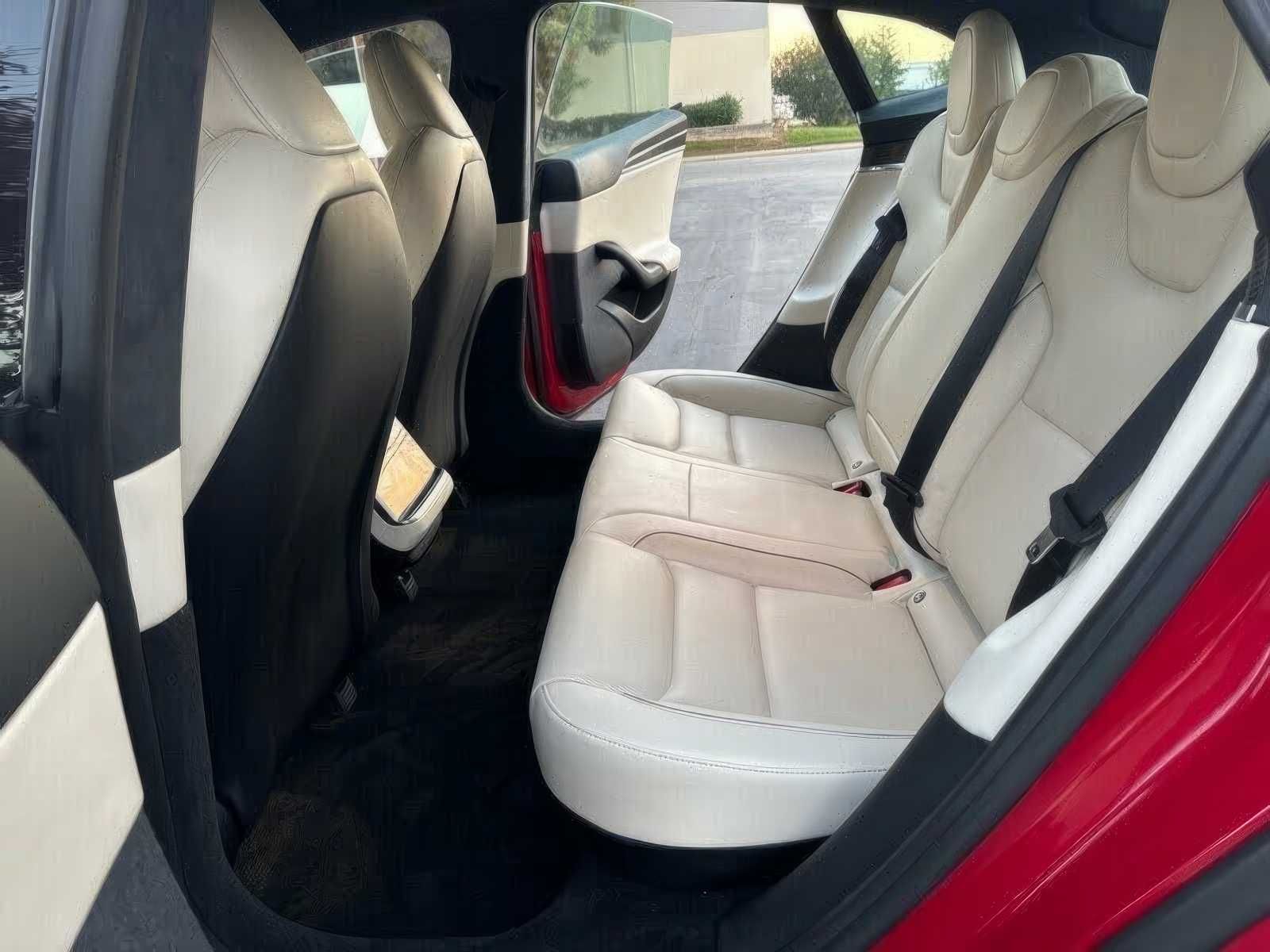 2021 Tesla Model S Plaid