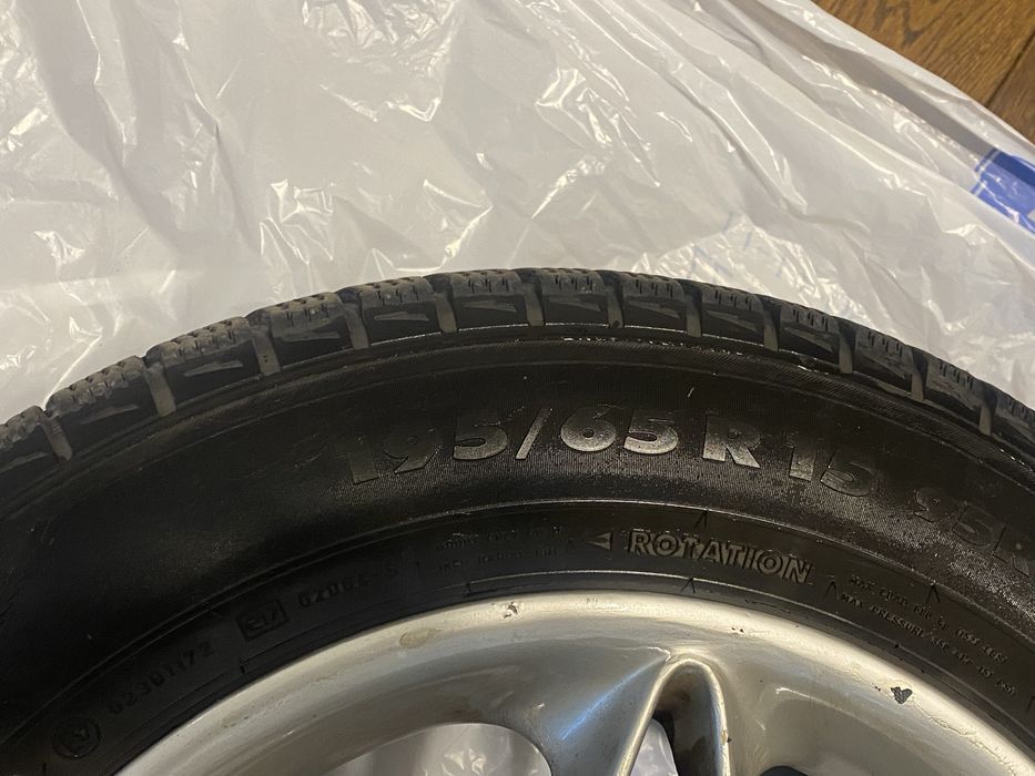 Шини зима NOKIAN 195/65R15 бездисків