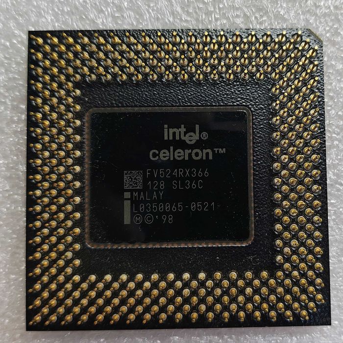 Procesor Intel Celeron 366MHz Socket 370 chłodzenie Stan BDB Retro