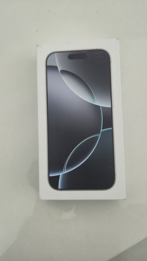 Apple iPhone 16 pro biały, nie odpakowany