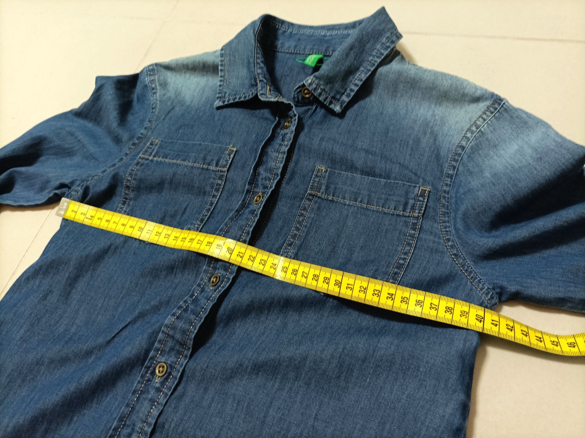Camisa de ganga para Menina marca Benetton (Nova - 10/12 anos - XL)