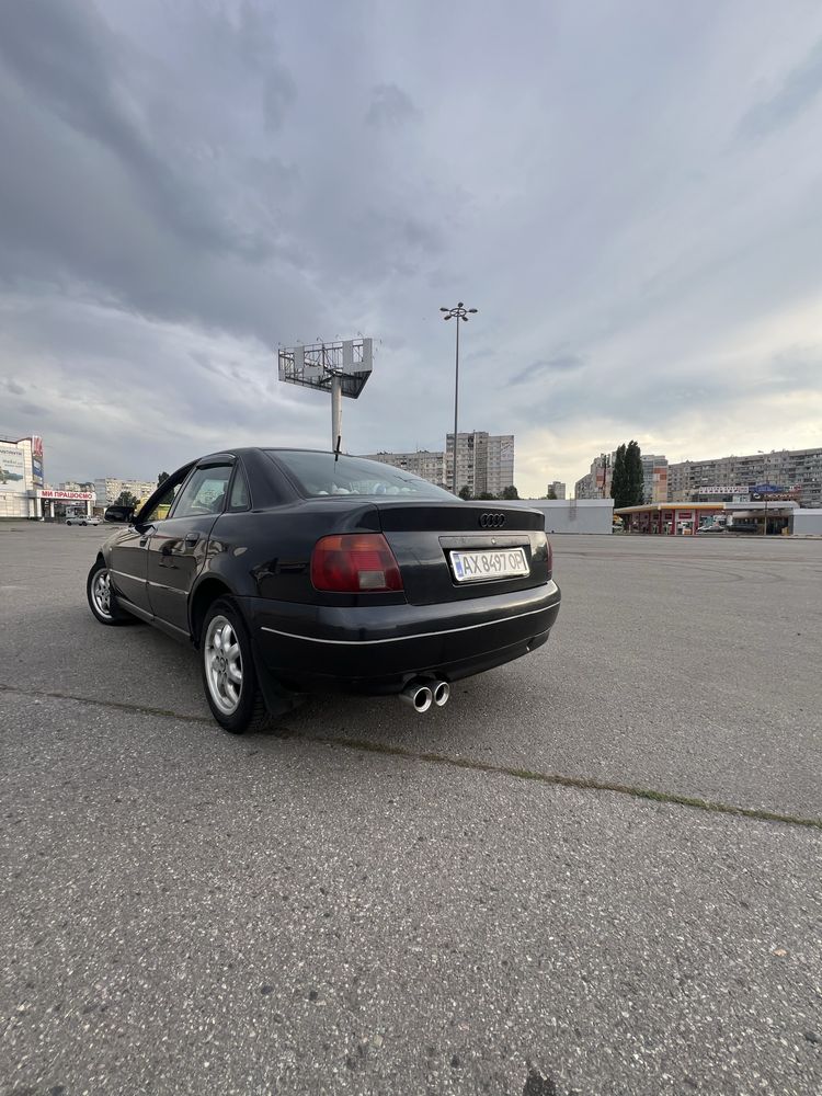 Ауди А4В5 2.4 V6