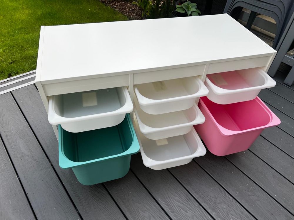 Regał Trofast z pojemnikami IKEA