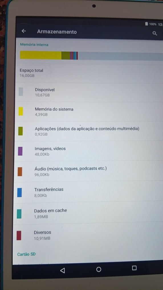 Tablet alcatel de 10 polegadas já com alguns anos mas a funcionar
