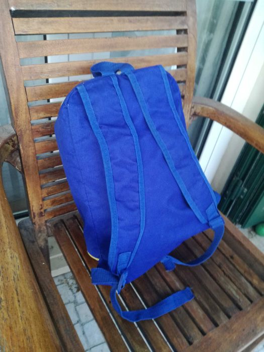 Mochila escolar azul impermeável
