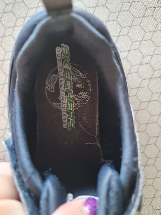 Tenis Azuis escuros tamanho 33 Sckechers