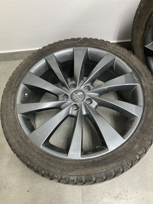 Opony Koła zimowe alufelgi r21 5x120