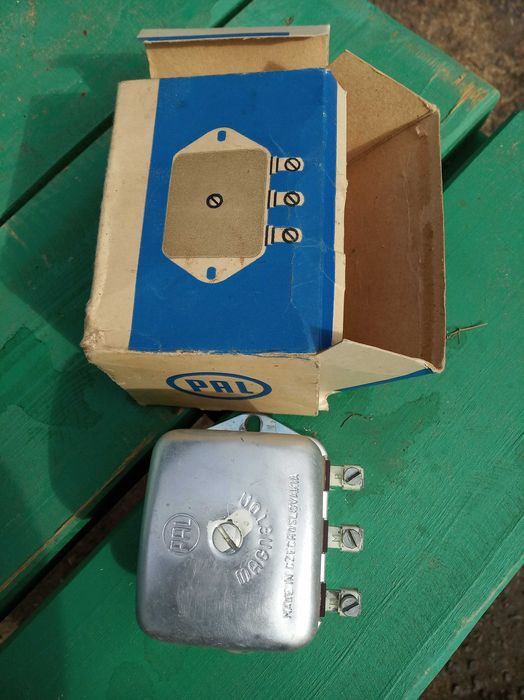 На Ява 634 реле зарядки нове ЧССР