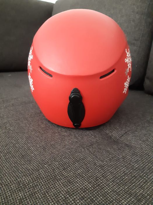 Kask narciarski z gwiazdkami