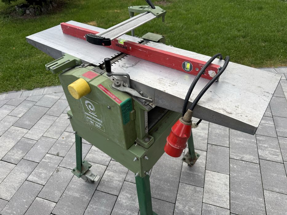 Heblarka Elektra Beckum HC 260 na sile