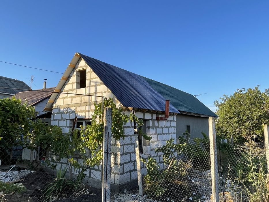 Продаж/обмін будинку та окремої земельної ділянки
