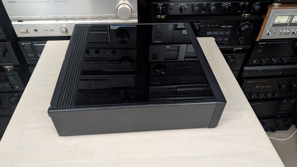 Meridian 562 Digital controller / przedwzmacniacz