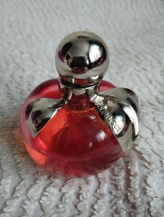 Perfumy Nina Ricci Red purple apple vintage