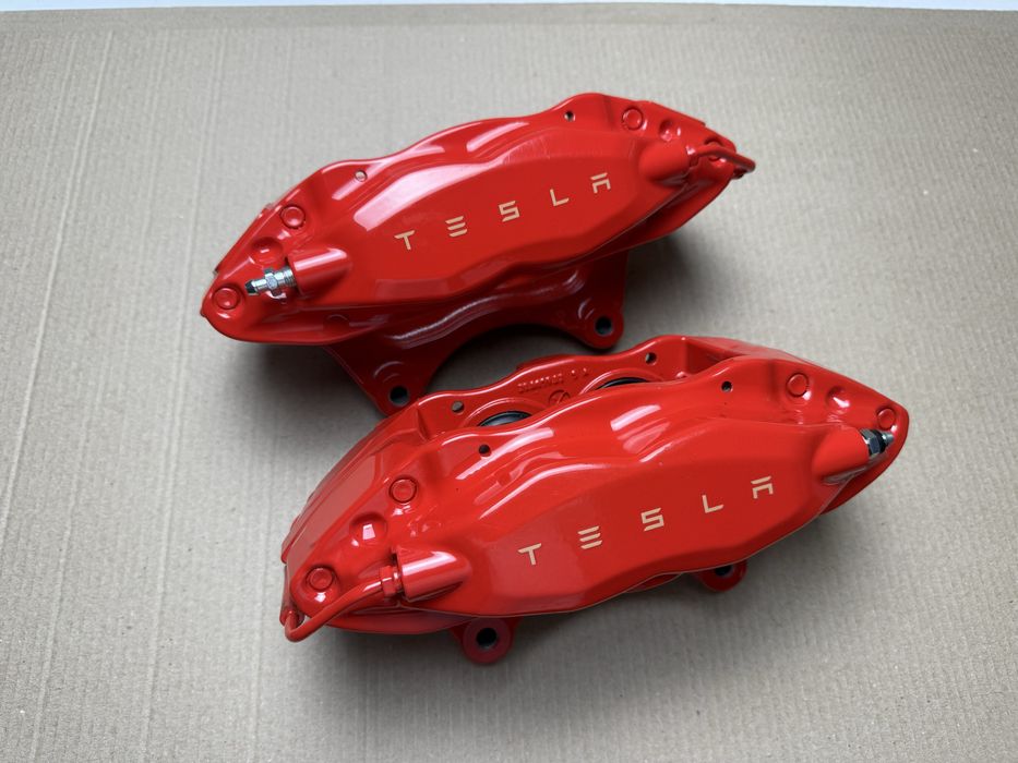 Суппорты передние Tesla Model S X