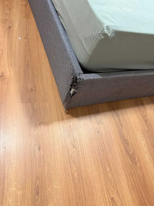 Estrutura de Cama Hidráulica e Colchão 180x200 – Grande Arrumação!