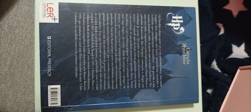Livro Harry Potter e a pedra filosofal