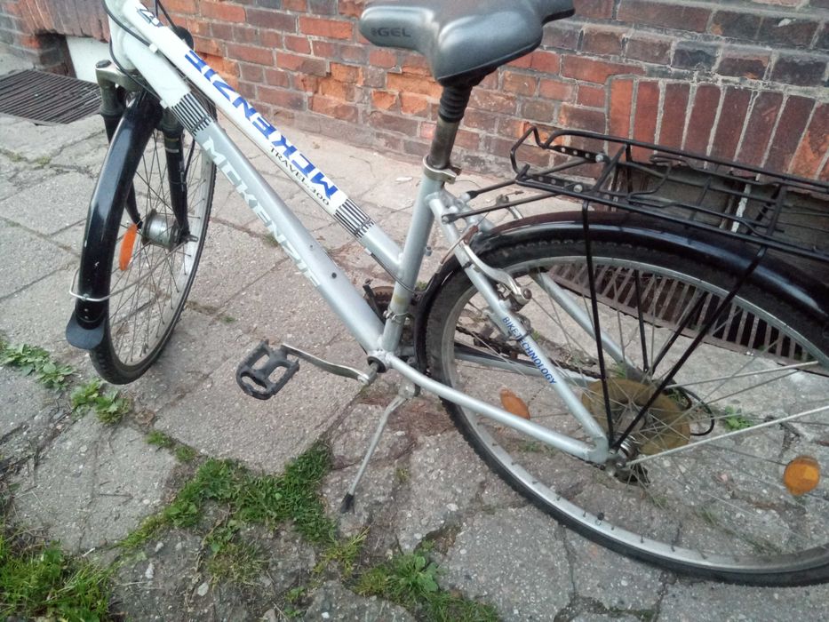 Niemiecki rower trekkingowy damka McKenzie aluminiowa rama 18 koła 28"
