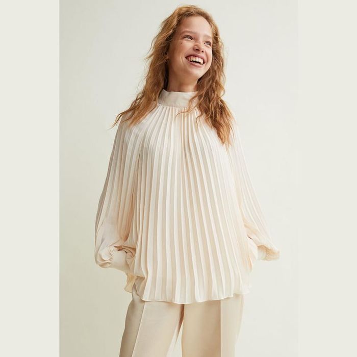 Продам плиссированую блузу H&M