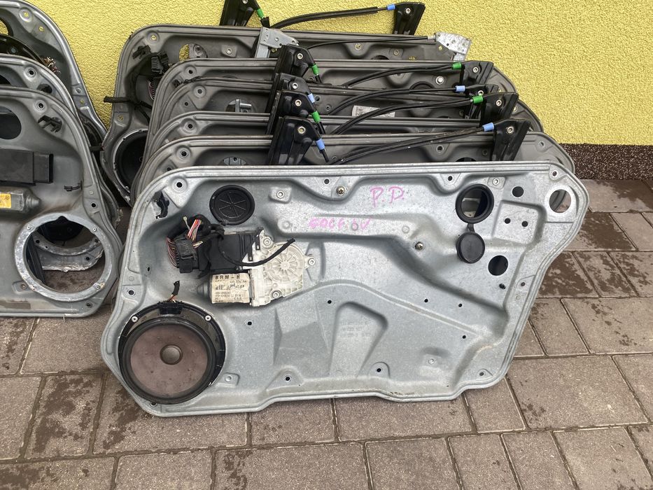 Склопідйомник Volkswagenй VAG Golf 4 Bora Гольф 4 Бора Skoda Octavia