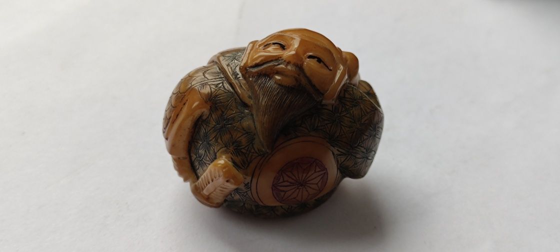 Stare figurki Netsuke - Koń i budda