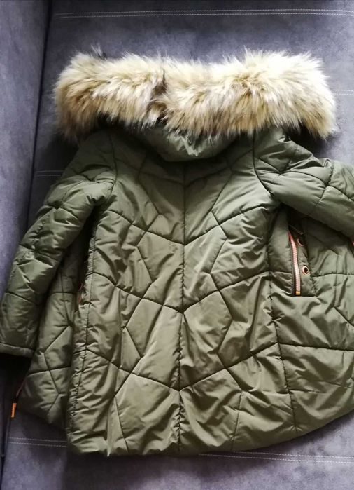 Куртка для дівчики 10-11 років. Зимова.