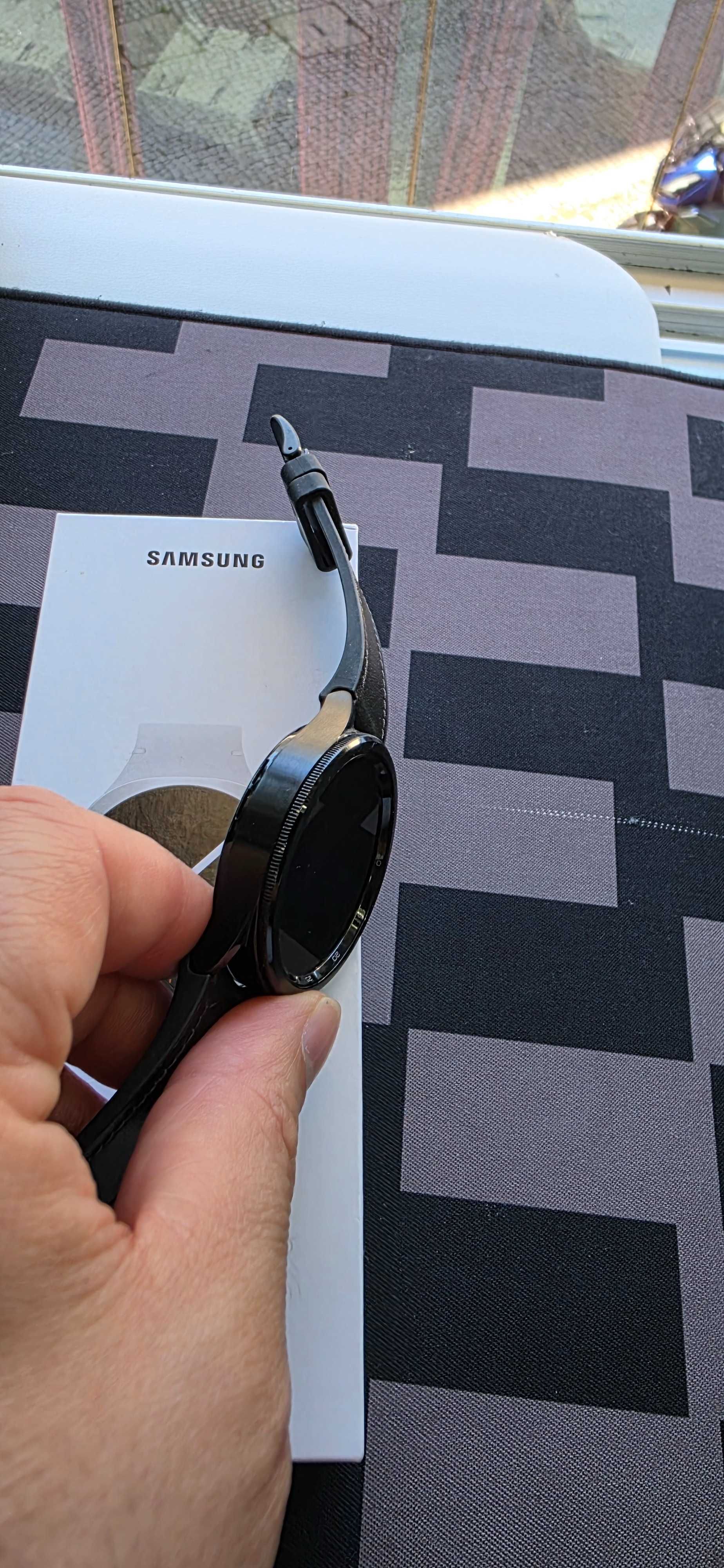 Relógio Samsung Galaxy Watch6 Classic 47mm - Preto
