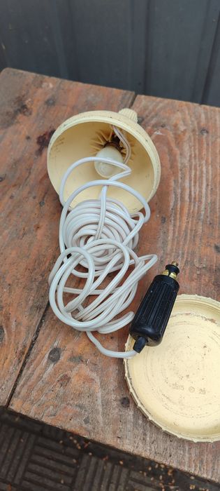 Продам електротовари.